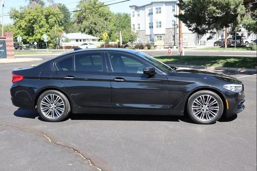 2018 BMW 540 540i