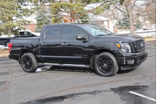 2018 Nissan Titan SV