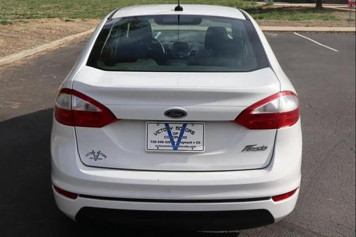 Oxford White 2016 Ford Fiesta S