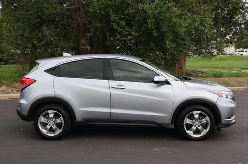 2017 Honda HR-V LX