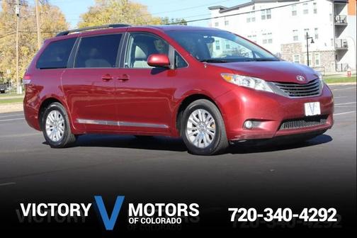 2014 Toyota Sienna XLE