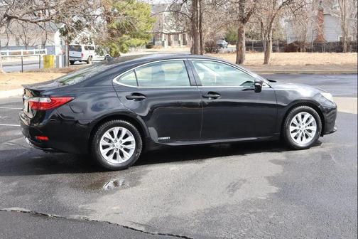 2014 Lexus ES 300h Base