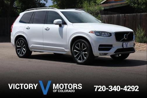 2016 Volvo XC90 T6 Momentum