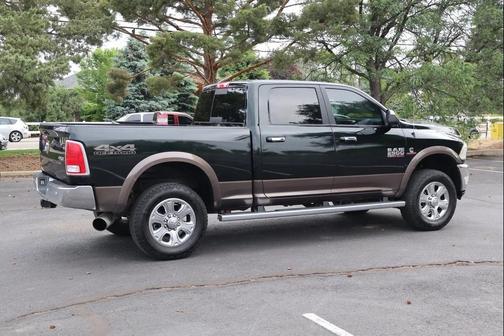 Black Forest Green Pearlcoat 2018 RAM 2500 Laramie Crew Cab 4x4 6'4' Box