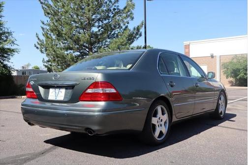 2004 Lexus LS 430 Base