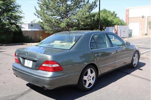 2004 Lexus LS 430 Base