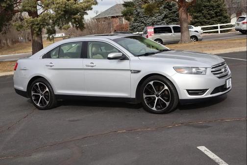 2015 Ford Taurus SEL