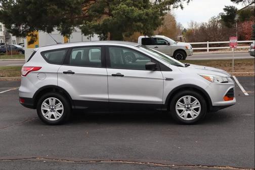 2016 Ford Escape S