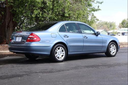 Blue 2005 Mercedes-Benz E-Class 4MATIC