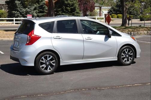 Brilliant Silver Metallic 2015 Nissan Versa Note SR