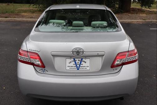 2010 Toyota Camry LE