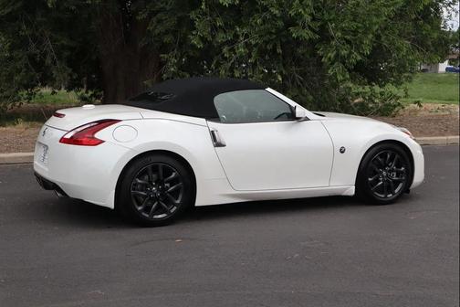 2019 Nissan 370Z Touring