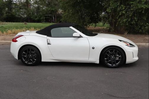 2019 Nissan 370Z Touring