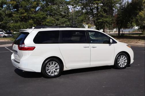 2017 Toyota Sienna Limited Premium