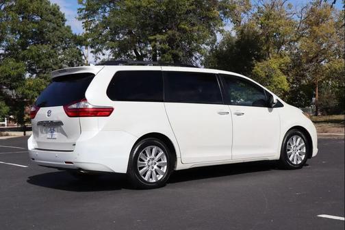 2017 Toyota Sienna Limited Premium
