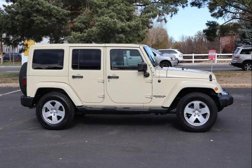 2011 Jeep Wrangler Unlimited Sahara
