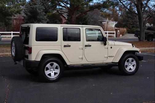2011 Jeep Wrangler Unlimited Sahara