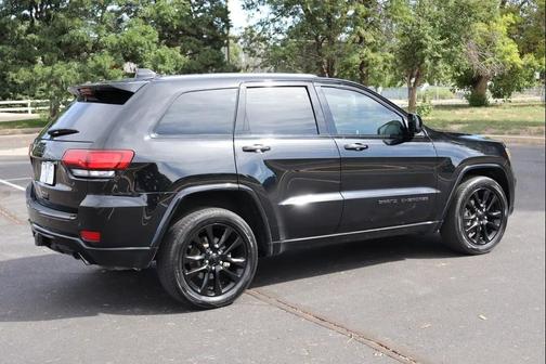2017 Jeep Grand Cherokee Altitude