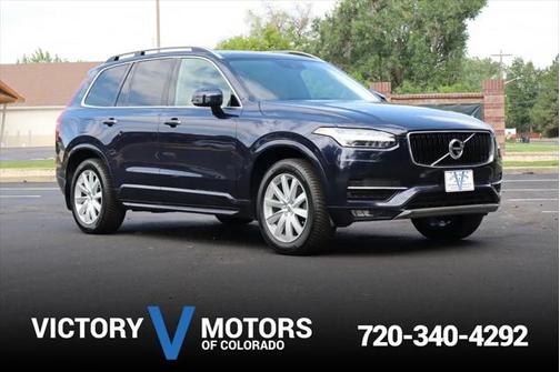 2016 Volvo XC90 T6 Momentum