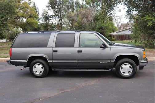 1999 GMC Suburban SLT CMI