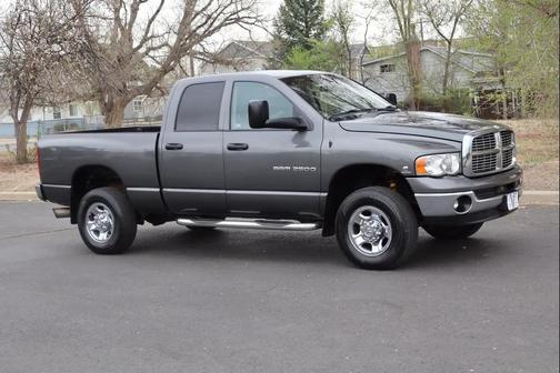 Gray 2004 Dodge Ram 2500 SLT Quad Cab