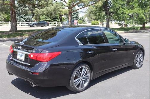 2015 INFINITI Q50 Premium