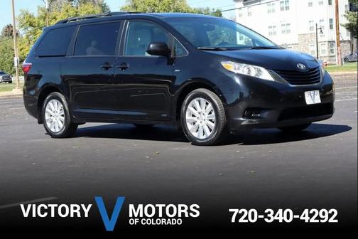 2017 Toyota Sienna LE