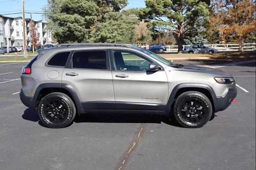 2019 Jeep Cherokee Trailhawk Elite