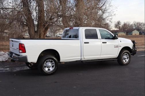 2018 RAM 2500 Tradesman Crew Cab 4x4 8' Box