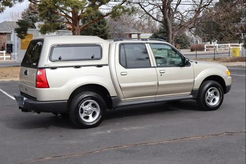 2004 Ford Explorer Sport Trac XLT