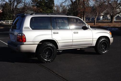 1999 Toyota Land Cruiser Base