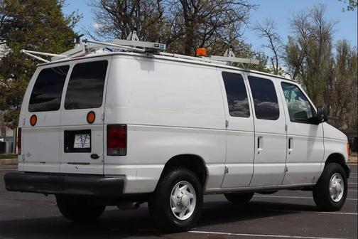 2007 Ford E250 Base