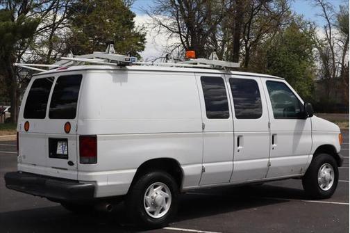 2007 Ford E250 Base