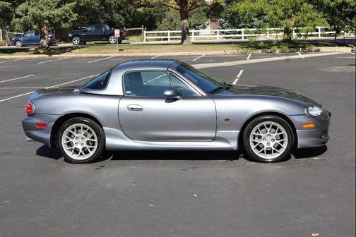2002 Mazda MX-5 Miata SE