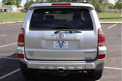 2004 Toyota 4Runner SR5 V8