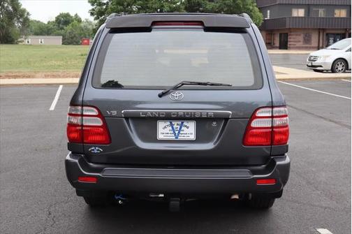 2003 Toyota Land Cruiser Base