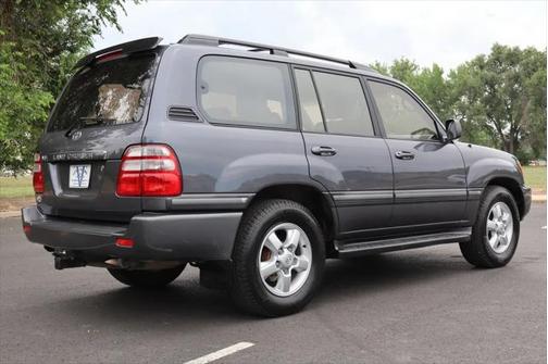 2003 Toyota Land Cruiser Base