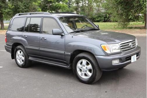 2003 Toyota Land Cruiser Base