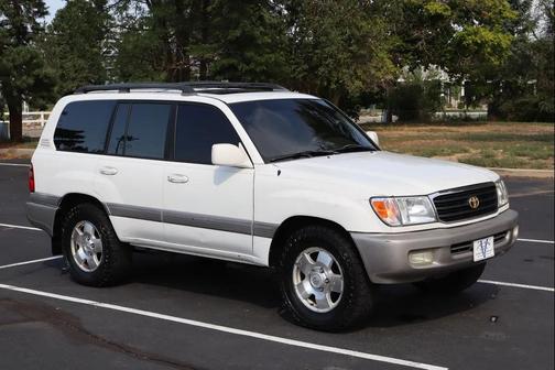 2000 Toyota Land Cruiser Base