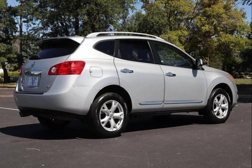 2011 Nissan Rogue SV