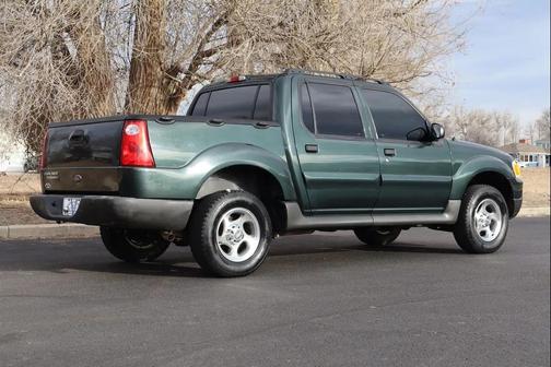 2004 Ford Explorer Sport Trac XLS