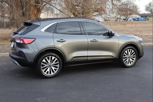 2021 Ford Escape Titanium