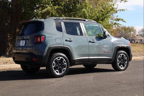 2016 Jeep Renegade Trailhawk