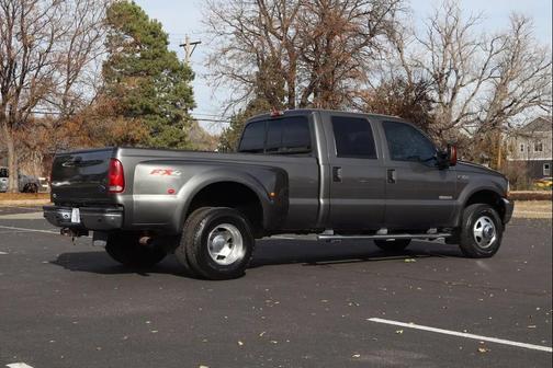 2003 Ford F-350 Lariat