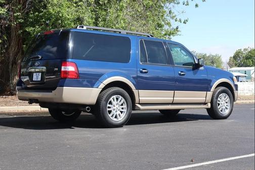 Dark Blue Pearl Metallic 2011 Ford Expedition EL XLT