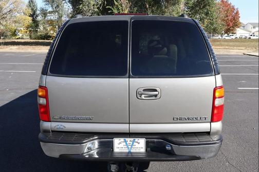 2001 Chevrolet Suburban 1500 LT