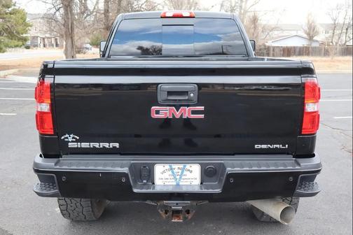 2017 GMC Sierra 2500 Denali