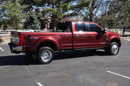 Ruby Red Metallic Tinted Clearcoat 2017 Ford F-450 King Ranch