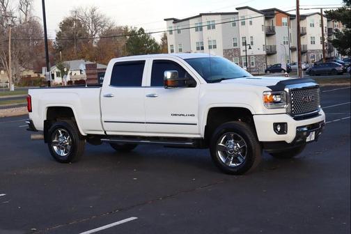 2015 GMC Sierra 2500 Denali