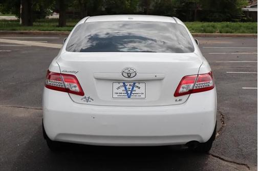 2011 Toyota Camry LE